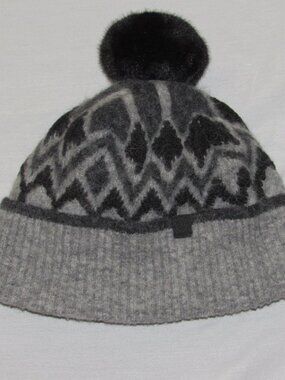 Lululemon Fair Isle Beanie Hat Adult One Size Alpaca Wool Blend Gray Black Pom
